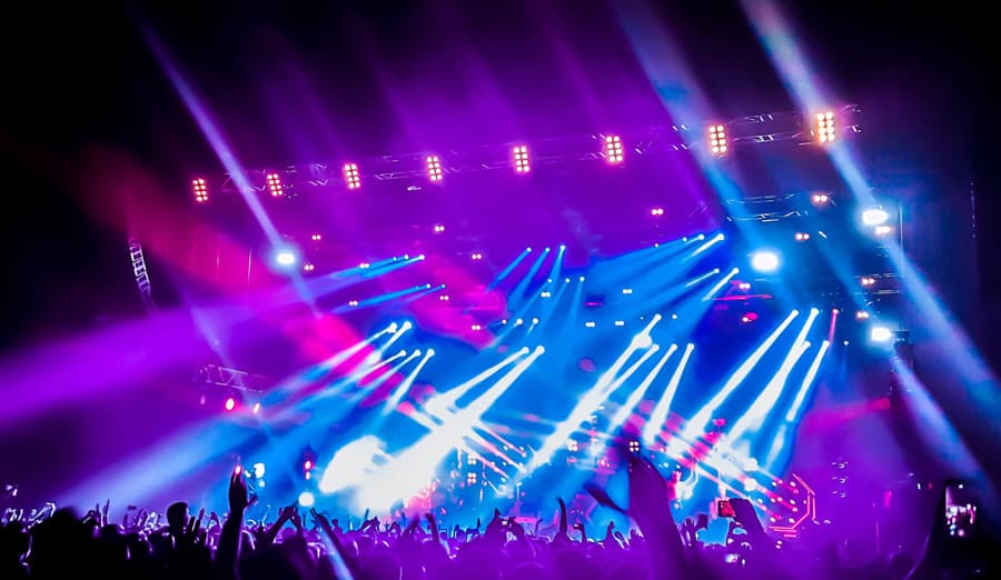 Sonido, iluminación, marketing, producción... ¡Nos encargamos de todo!